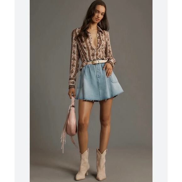 NWT Anthropologie Pilcro Reworked Denim Skater Mini Skirt Blue Raw Hem Size M - Picture 2 of 10